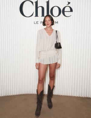 Ava Michelle au lancement de Chloé Le Parfum à Los Angeles, cowgirl divine et insolente