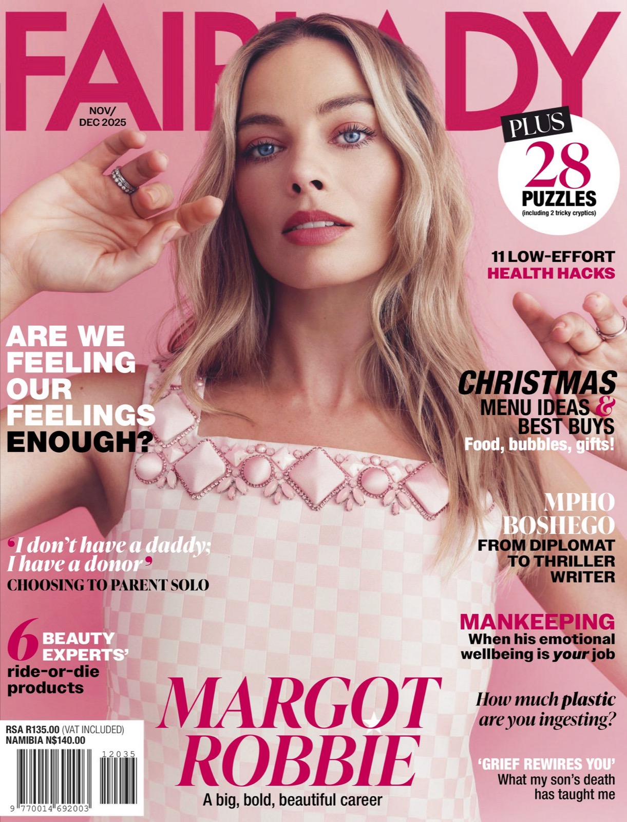 Margot Robbie ensorcelle Fairlady en poupée chic et venimeuse de magazine