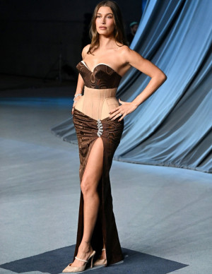 photos Hailey Bieber