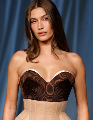 photos Hailey Bieber