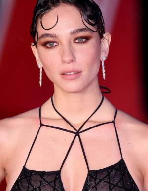 photos Matilda De Angelis