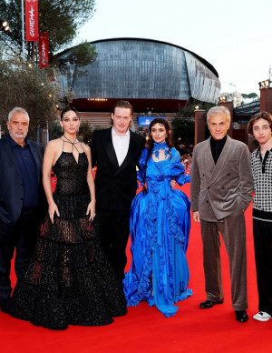 photos Matilda De Angelis