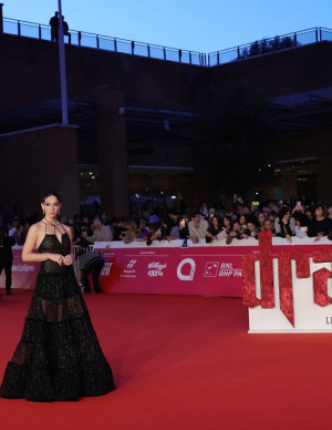 photos Matilda De Angelis