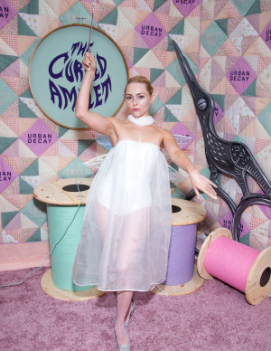 photos AnnaSophia Robb 