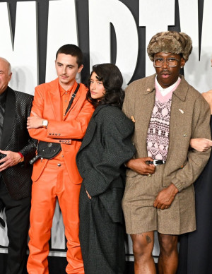 photos Odessa A'zion