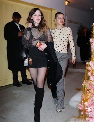 photos Kiernan Shipka