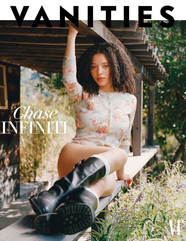 Chase Infiniti pour Vanity Fair, escapade bucolique très peu sage