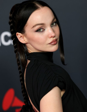 photos Dove Cameron 