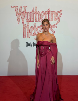 photos Kara del Toro