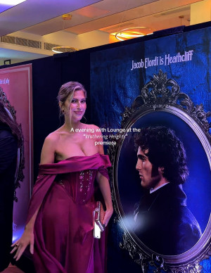 photos Kara del Toro