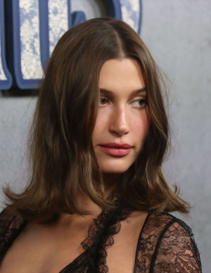 photos Hailey Bieber