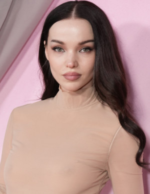 photos Dove Cameron 
