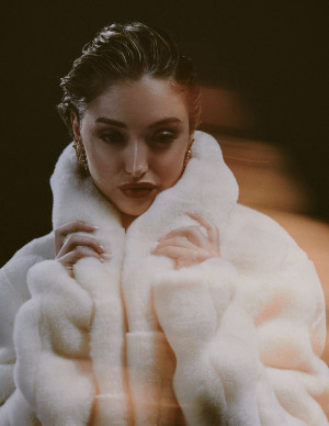 photos Bella Podaras