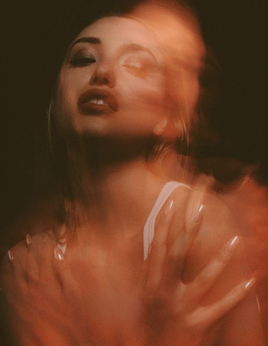 photos Bella Podaras