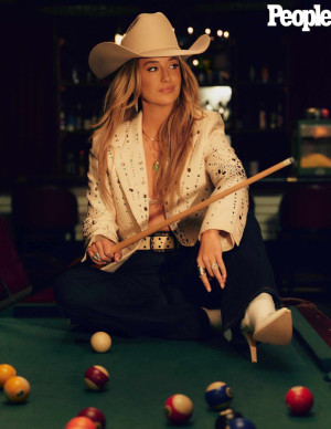 photos Lainey Wilson