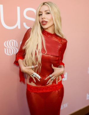 photos Ava Max