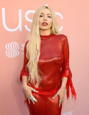 photos Ava Max