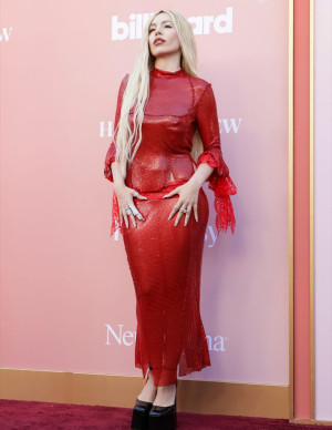 photos Ava Max