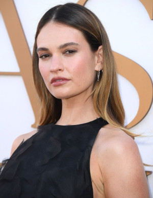 photos Lily James
