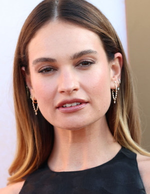 photos Lily James