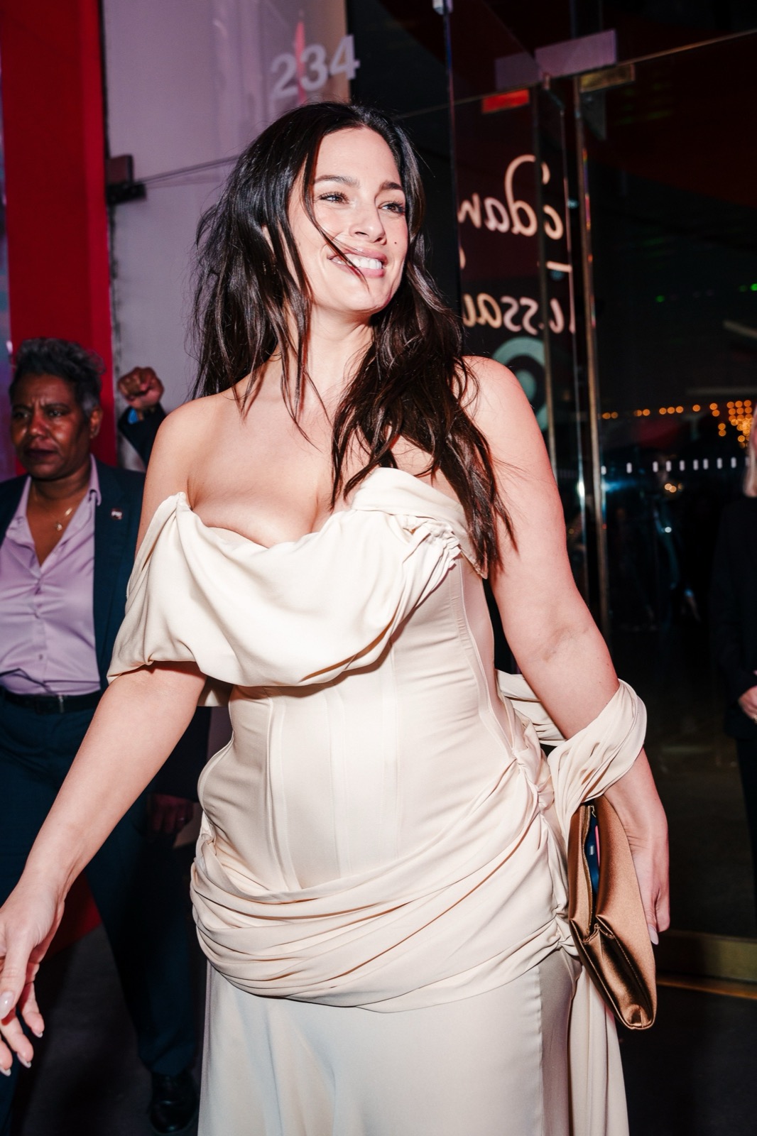 Chez Madame Tussauds, Ashley Graham préfère la chair au musée