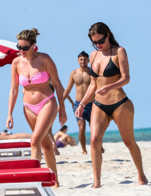 photos Anastasia Karanikolaou