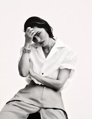 photos Phoebe Tonkin