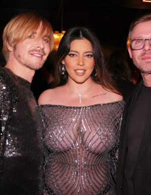 Denise Bidot ose la robe filet au cocktail Marc Bouwer
