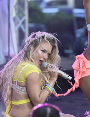 photos Zara Larsson
