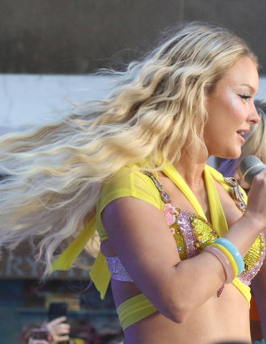 photos Zara Larsson