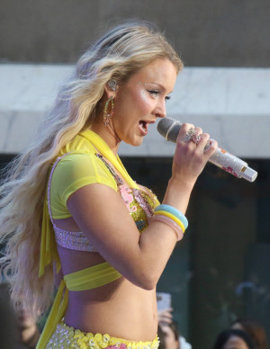 photos Zara Larsson