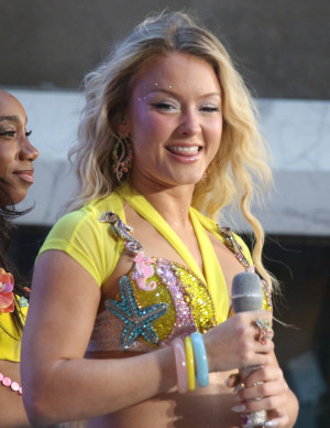 photos Zara Larsson