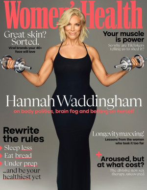 Hannah Waddingham pédale en talons et fait transpirer le glamour