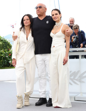 photos Jordana Brewster