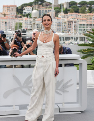 photos Jordana Brewster