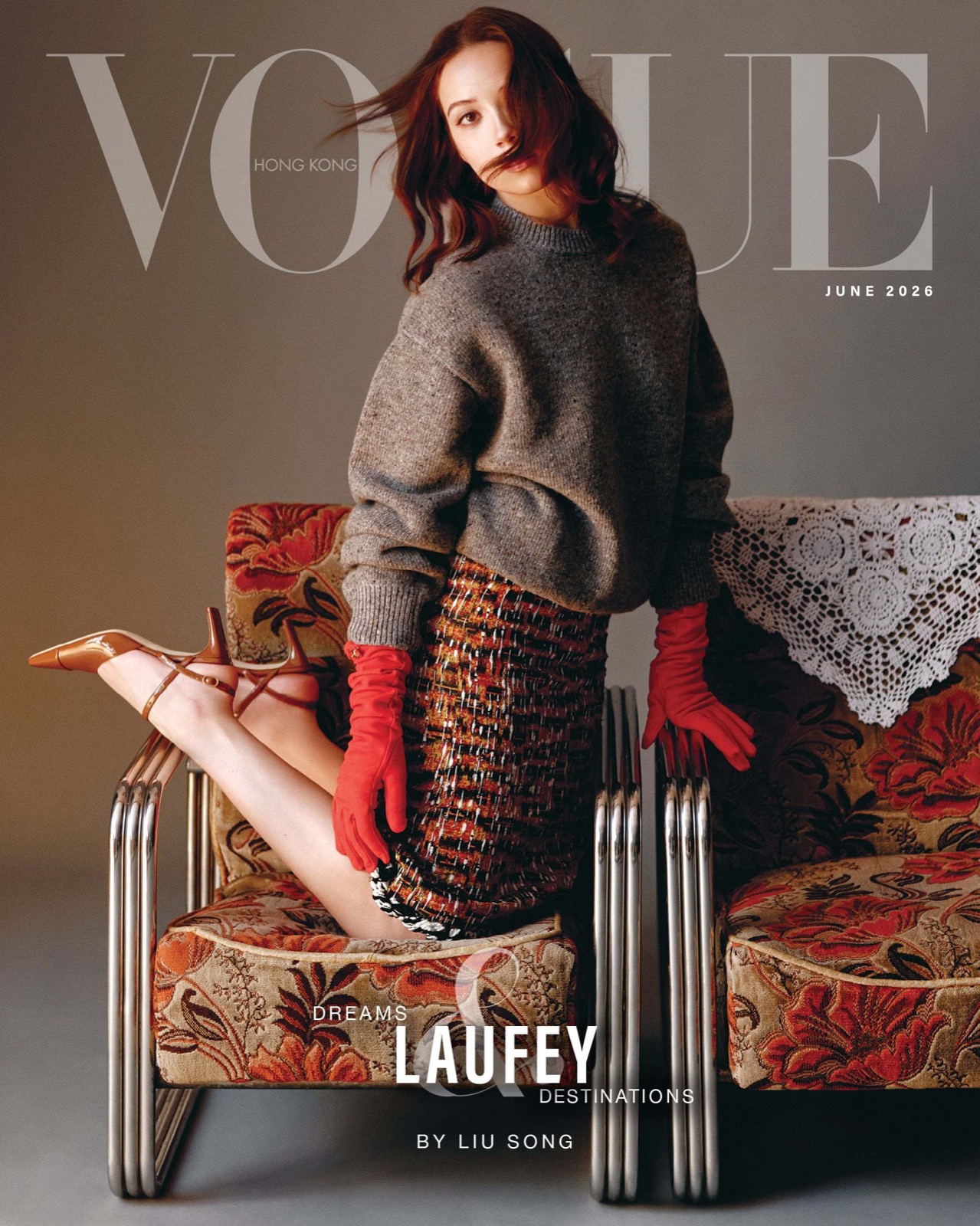 Laufey joue les divas rétro dans son shooting VOGUE Hong Kong