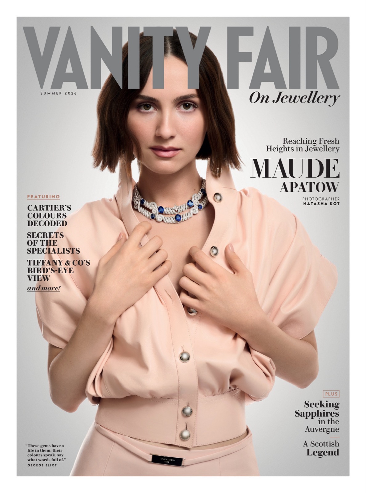 Maude Apatow en shooting Vanity Fair, carré brun et bijoux précieux