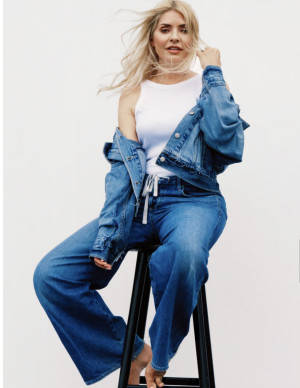 photos Holly Willoughby