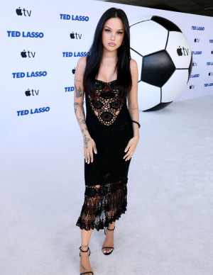 photos Maggie Lindemann