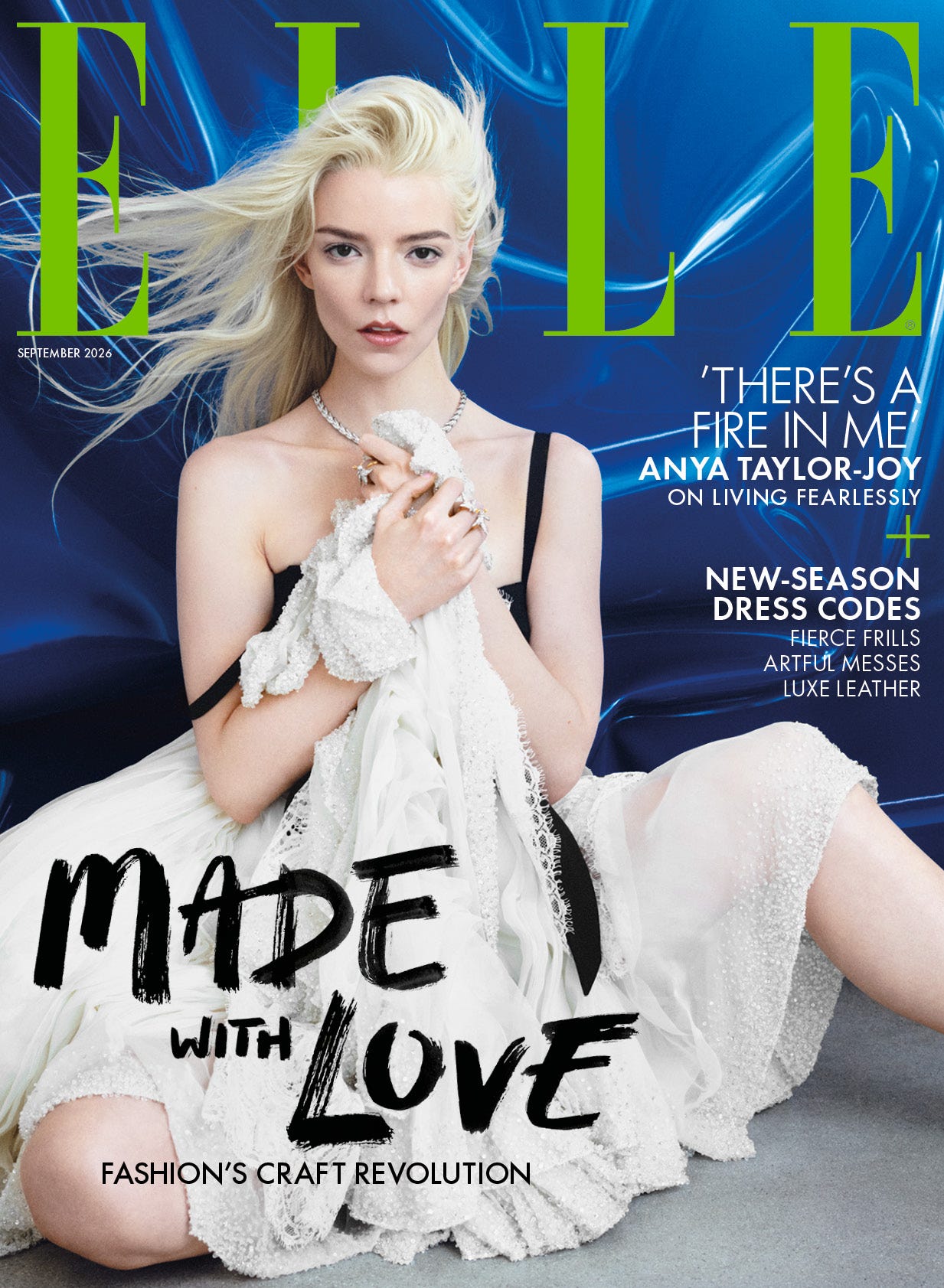 Anya Taylor-Joy joue les reines de glace pour Elle en dentelle noire