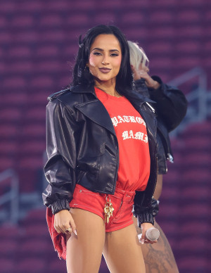 photos Becky G