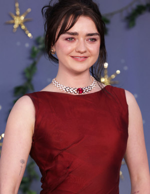 photos Maisie Williams 
