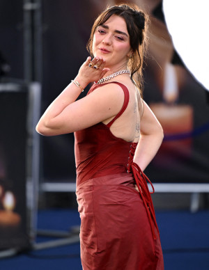 photos Maisie Williams 