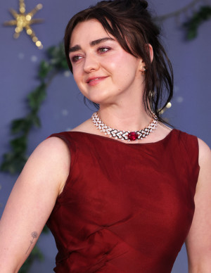 photos Maisie Williams 