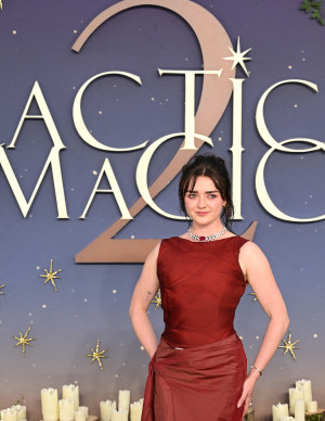 photos Maisie Williams 