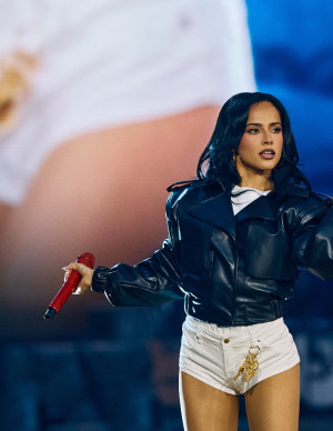 photos Becky G