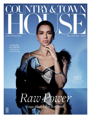 Gugu Mbatha-Raw transforme Country & Town House en salon de miroirs