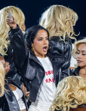 photos Becky G