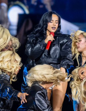 photos Becky G