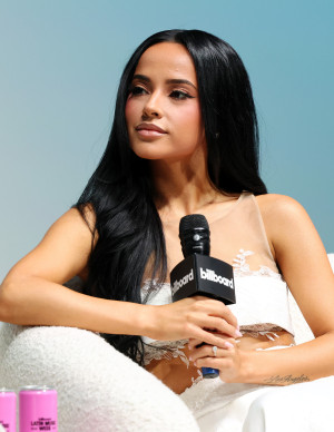 photos Becky G
